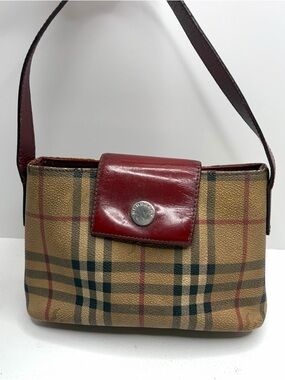 Burberry Y2k Burberry Classic Nova Check Shoulder Bag